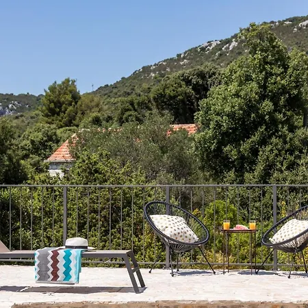 Peaceful Stone Nest With Private Pool فيلة *