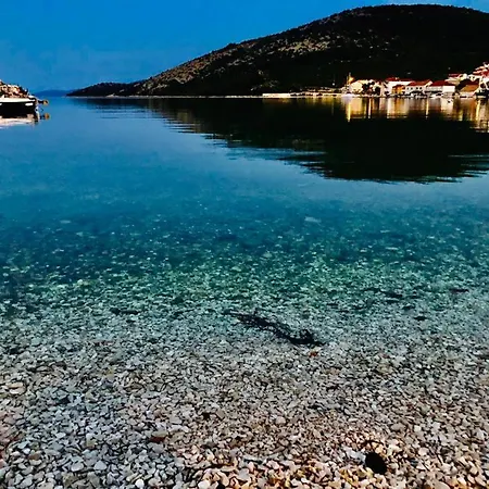 Peaceful Stone Nest With Private Pool