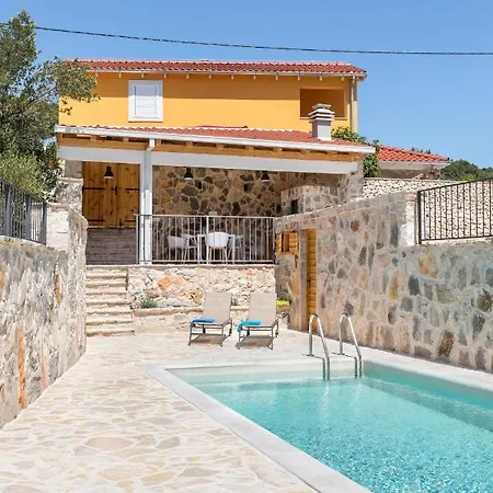 Peaceful Stone Nest With Private Pool Villa *